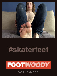 fw-robbiecole-skaterfeet