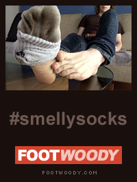 fw-robbiecole-smellysocks